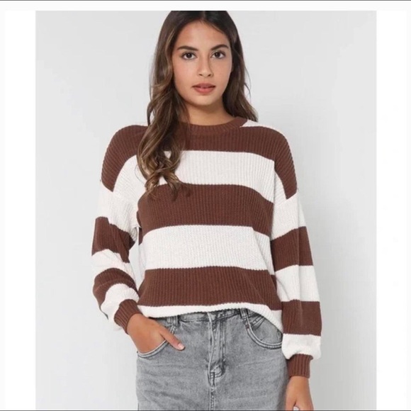 Hollister Striped Brown and White Sweater - Picture 2 of 2